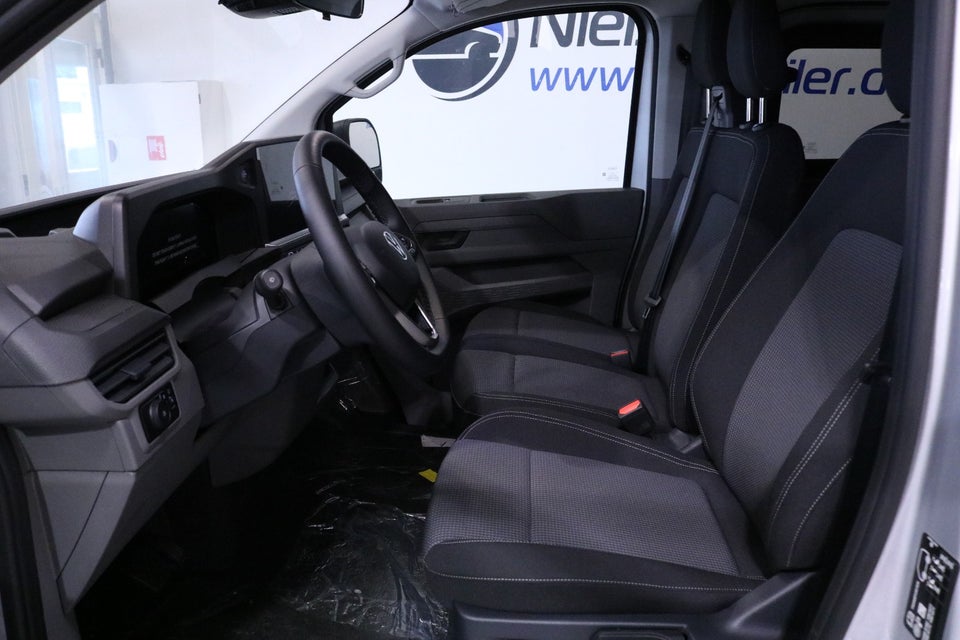 VW e-Caravelle 64 Basis SWB