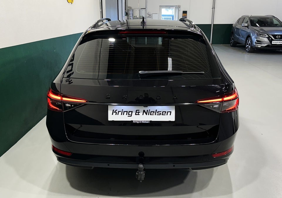 Skoda Superb 2,0 TDi 150 Business Executive Combi DSG 5d