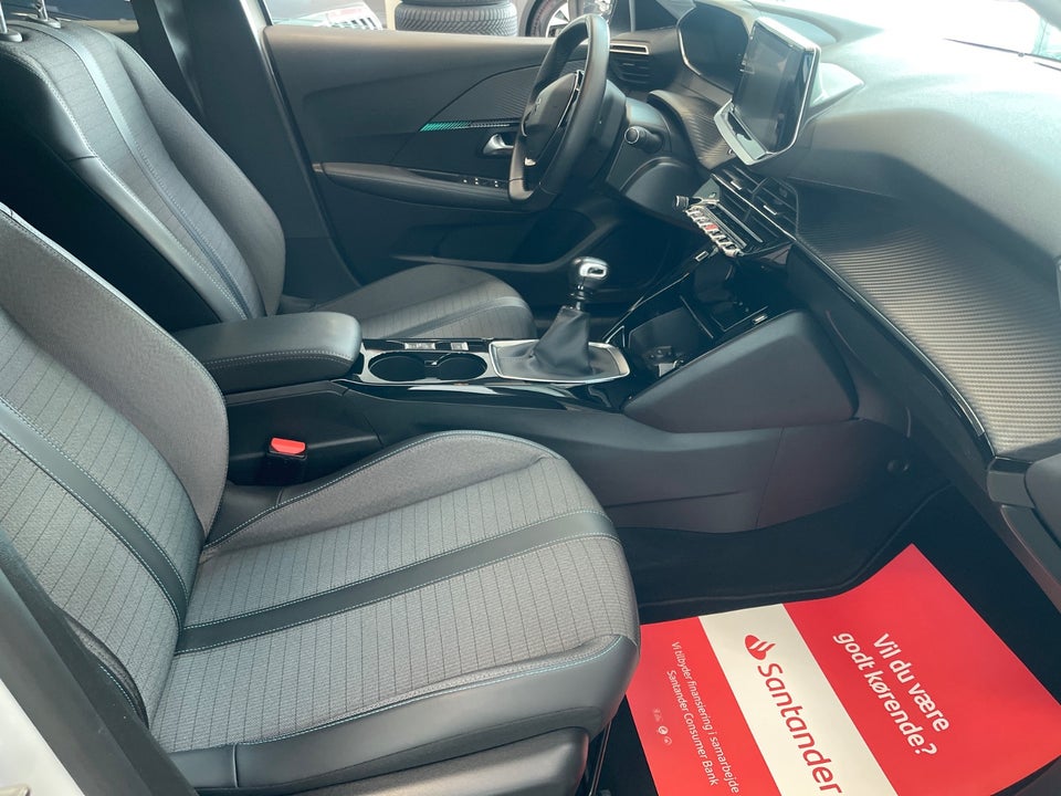 Peugeot 208 1,2 PureTech 100 Allure 5d