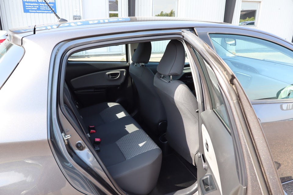 Toyota Yaris 1,3 VVT-i T2 Premium Luksus 5d