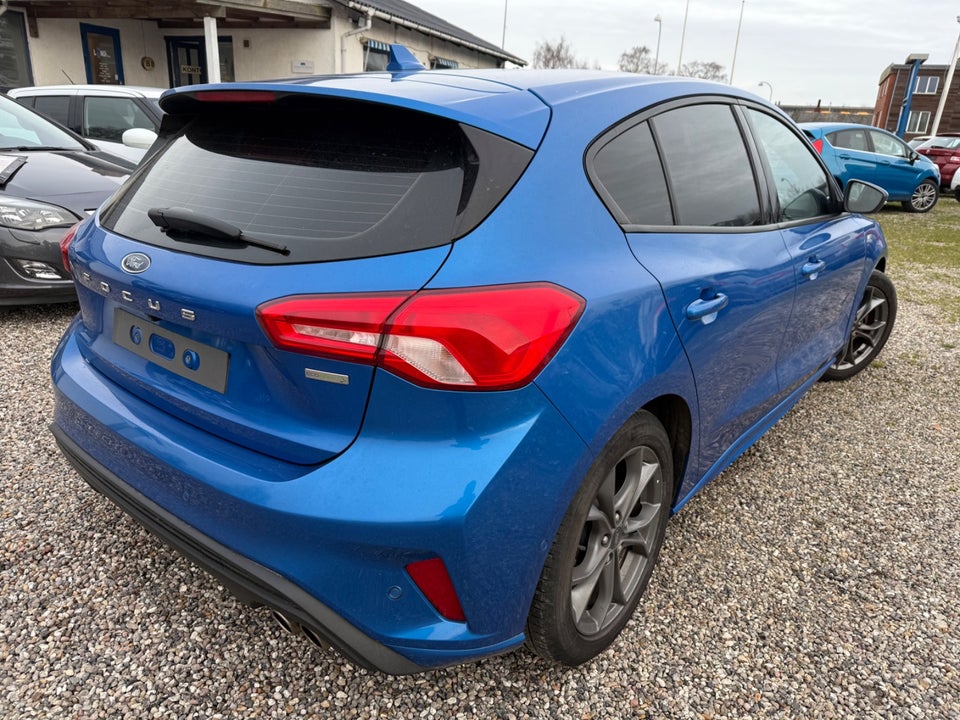 Ford Focus 1,0 EcoBoost ST-Line 5d