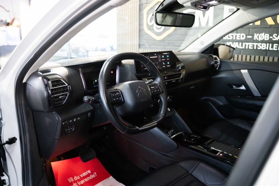 Citroën ë-C4 X 50 Shine 4d