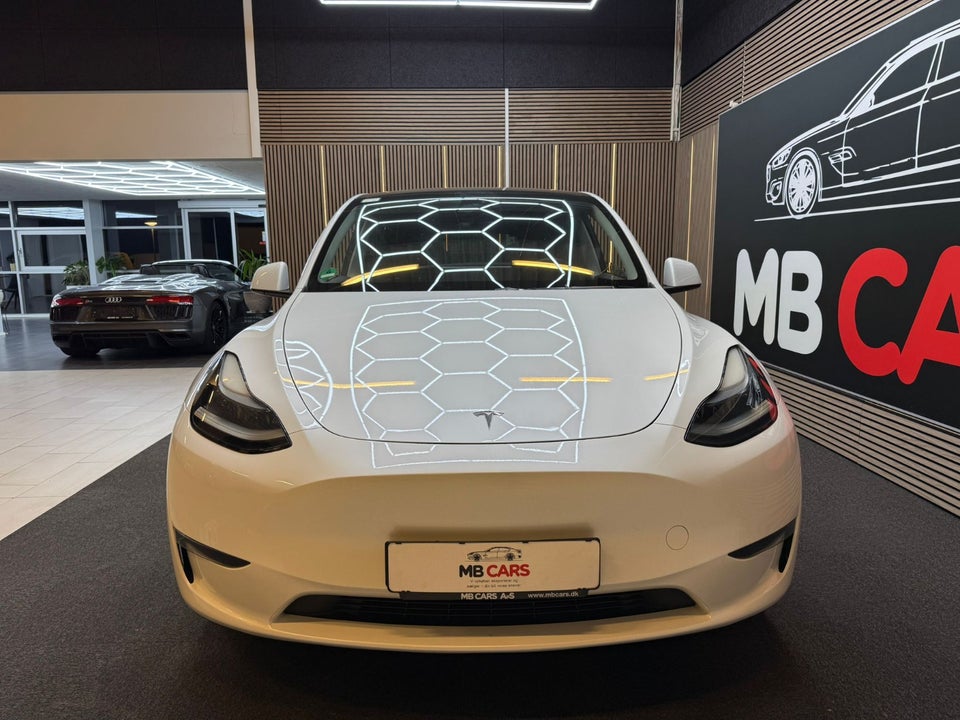 Tesla Model Y Long Range AWD 5d