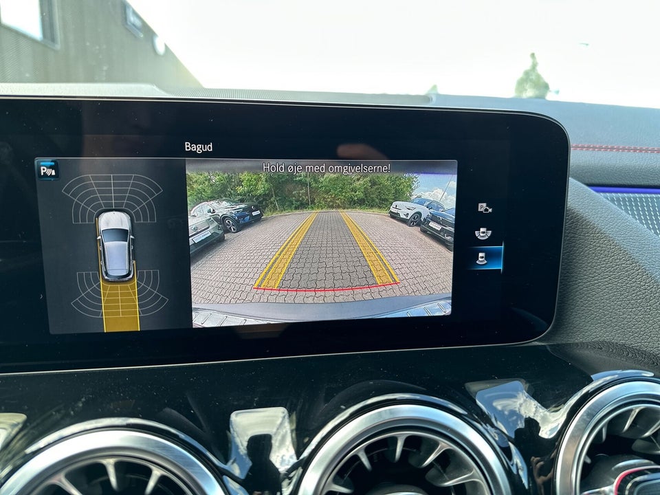 Mercedes EQA300 AMG Line 4Matic 5d