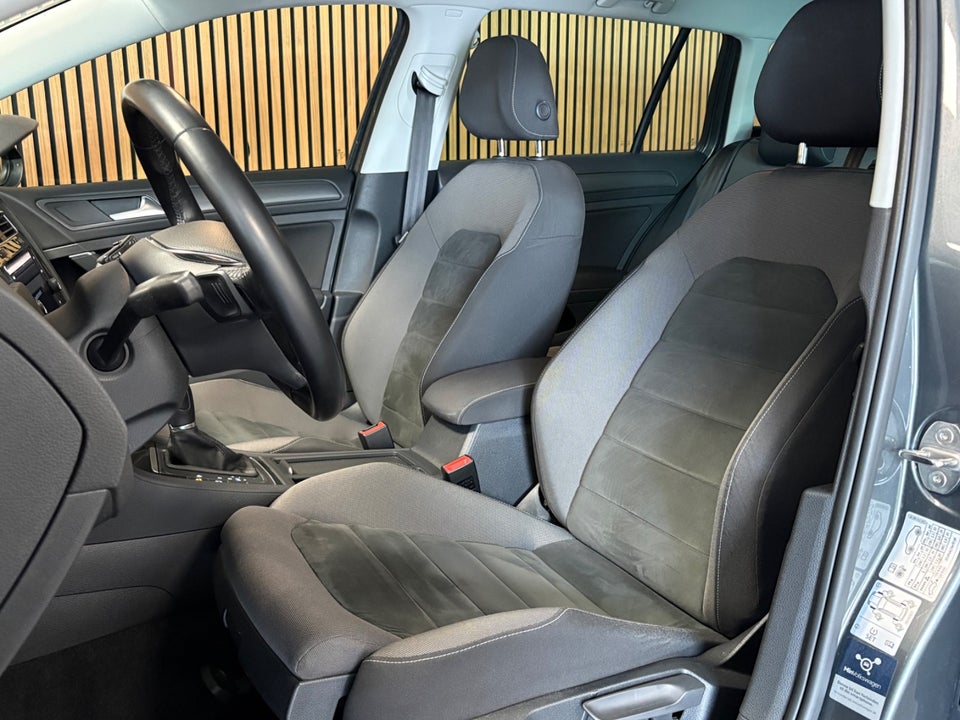 VW Golf VII 1,5 TSi 130 Highline Variant DSG 5d