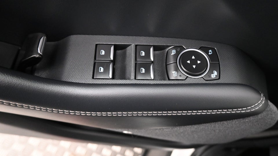 Ford Mustang Mach-E 68 Standard Range 5d