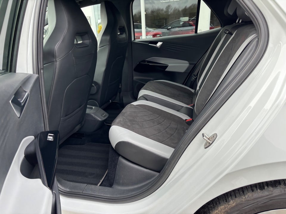 VW ID.3 77 Pro S 5d