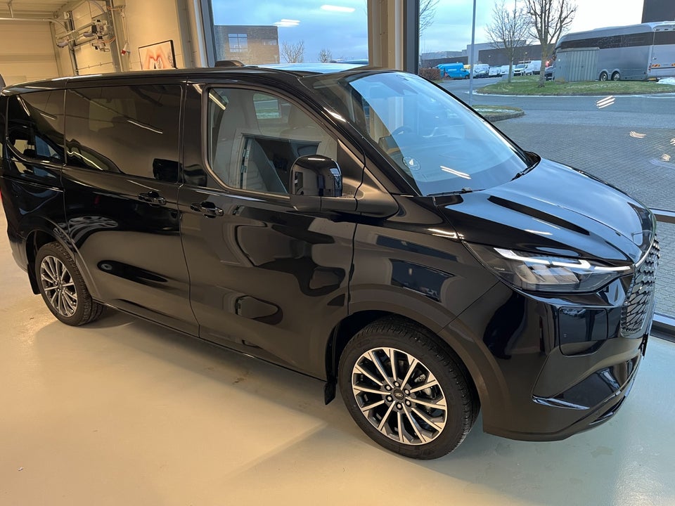 Ford E-Tourneo Custom 340S 64 Titanium X