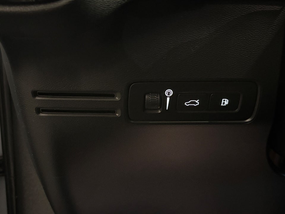 Volvo XC40 1,5 T4 ReCharge R-Design aut. 5d