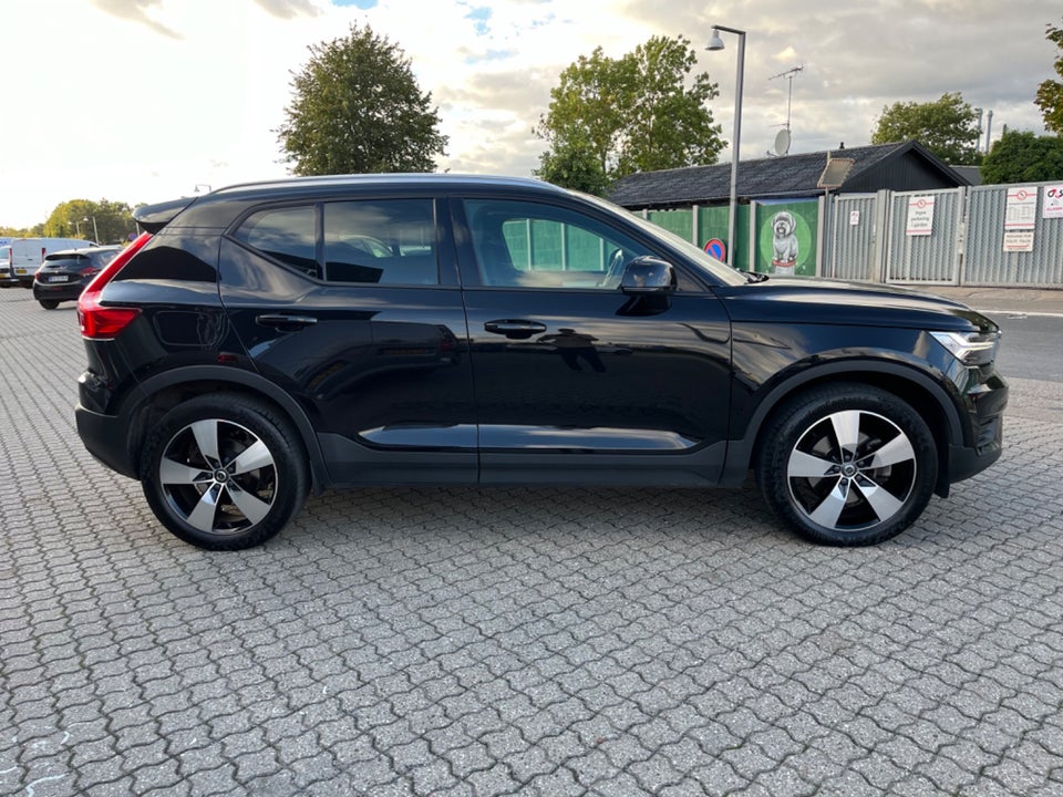 Volvo XC40 2,0 T4 190 Momentum aut. 5d