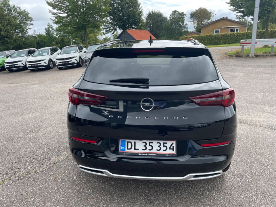 Opel Grandland 1,6 Hybrid Ultimate Sport Pack aut. 5d