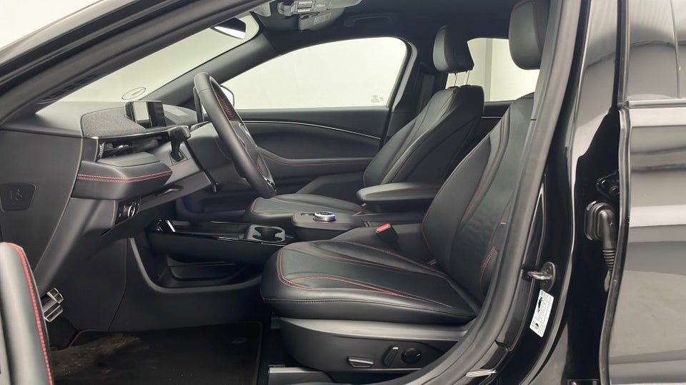 Ford Mustang Mach-E 88 Premium Extended Range 5d