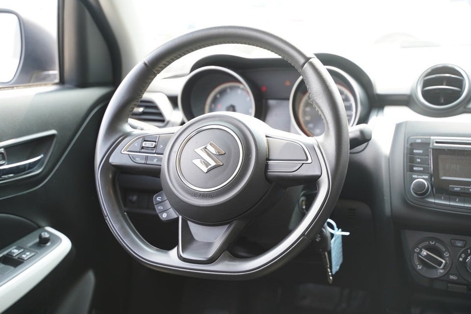 Suzuki Swift 1,2 Dualjet Club 5d