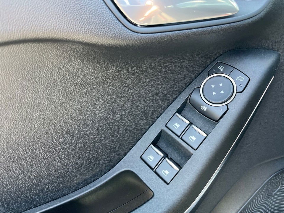 Ford Fiesta 1,0 EcoBoost mHEV ST-Line 5d