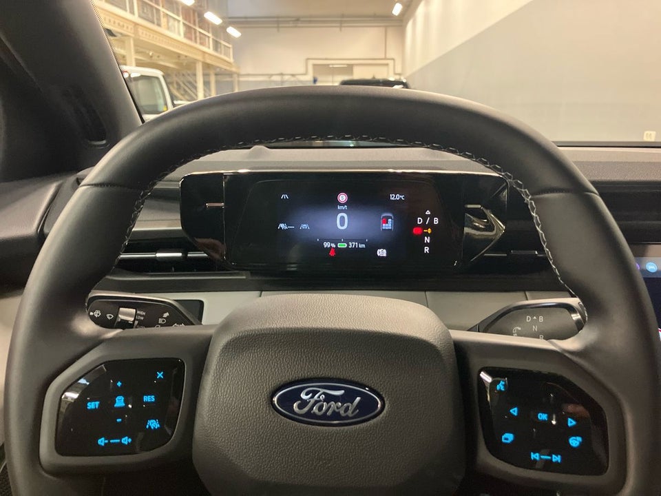 Ford Capri 77 Select Extended Range 5d