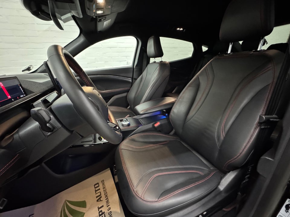 Ford Mustang Mach-E 70 Standard Range AWD 5d