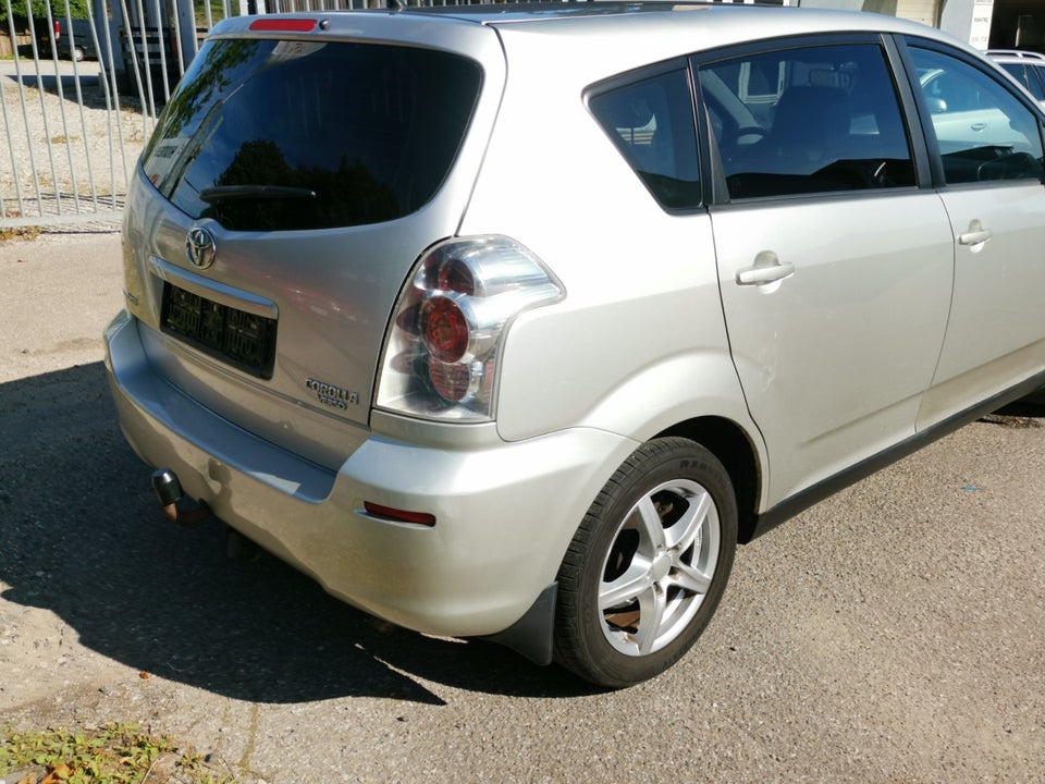 Toyota Corolla Verso 1,8 VVT-i Sol aut. 5d