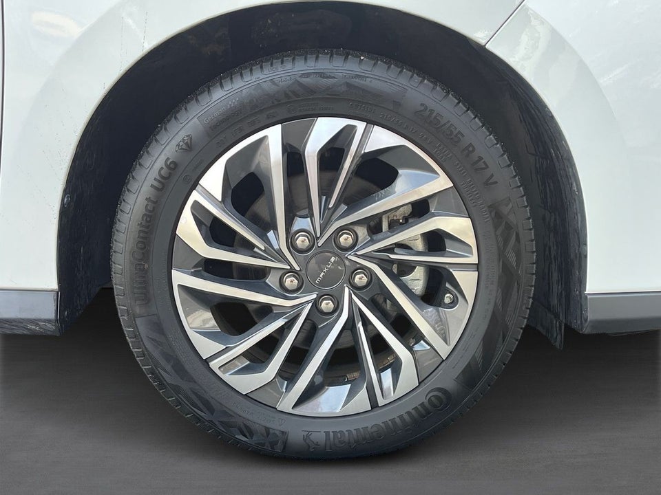 Maxus Euniq5 70 6prs 5d