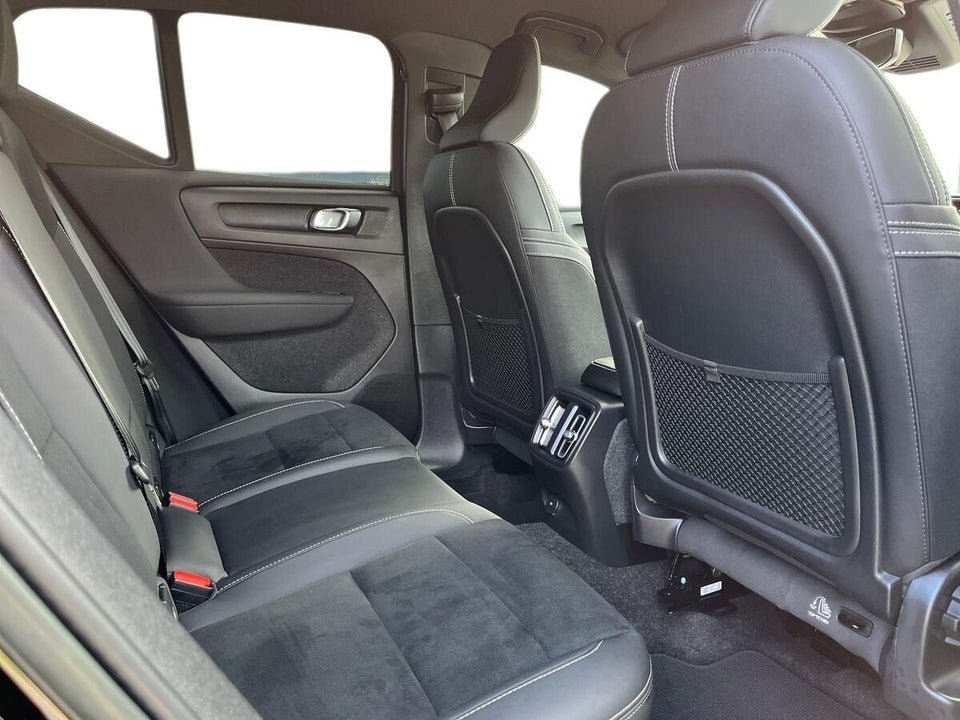 Volvo XC40 P6 ReCharge Core 5d