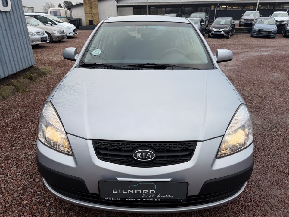 Kia Rio 1,4 EX 5d