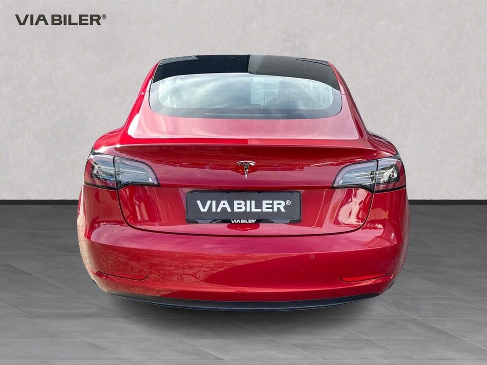 Tesla Model 3 Standard Range+ RWD 4d