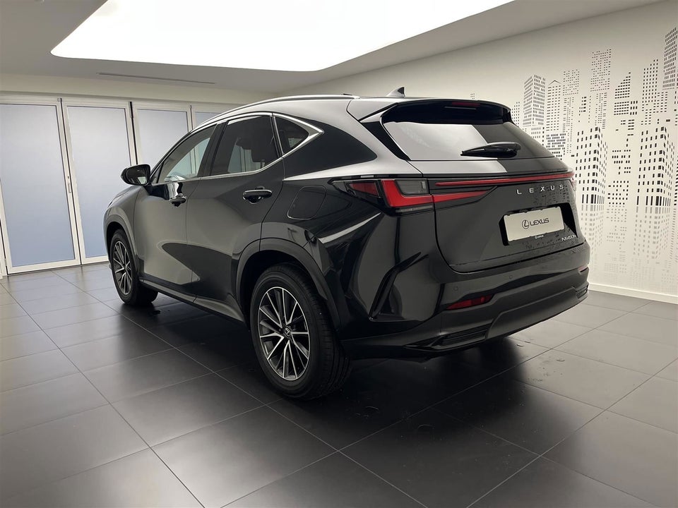 Lexus NX450h+ 2,5 Business+ aut. AWD 5d