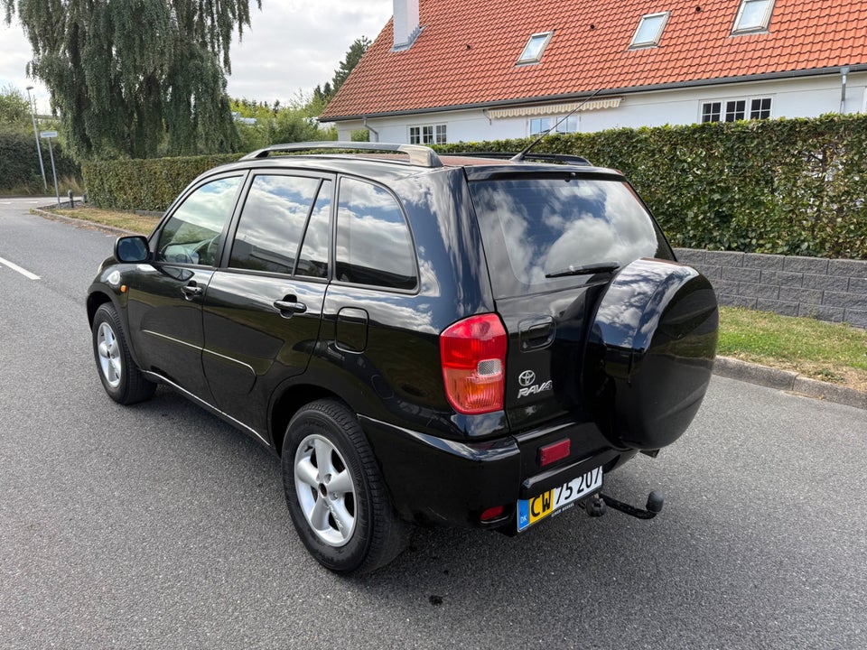 Toyota RAV4 2,0 VVT-i 4x4 5d