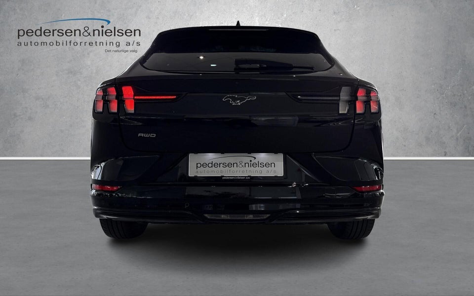 Ford Mustang Mach-E 70 Premium Standard Range AWD 5d
