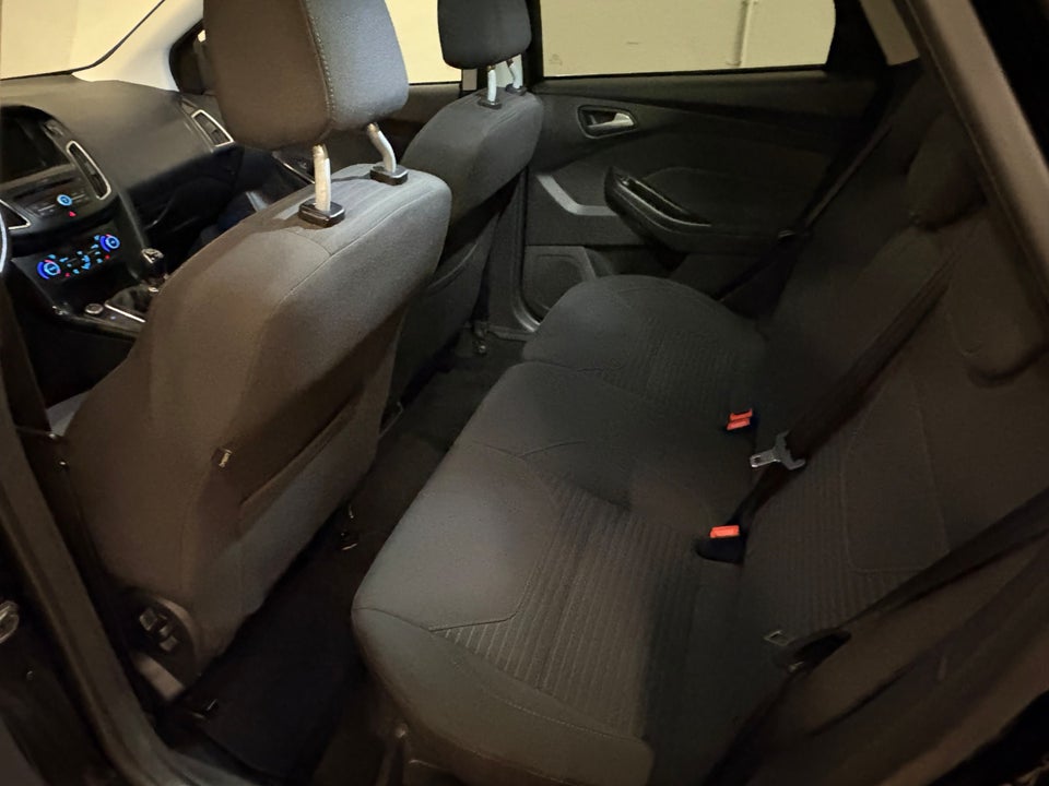 Ford Focus 1,0 SCTi 125 Titanium stc. 5d