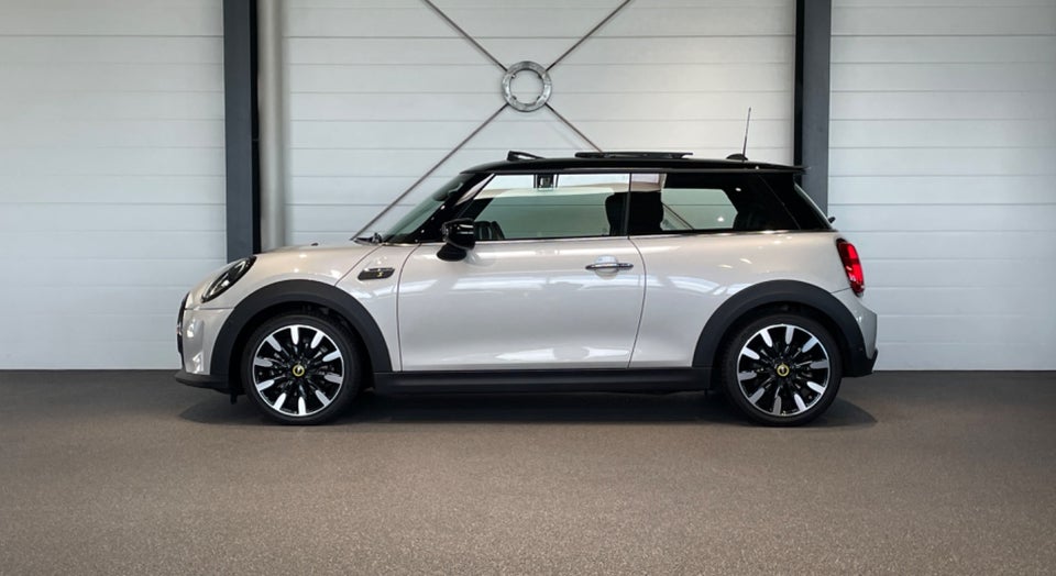 MINI Cooper SE Maximise 3d