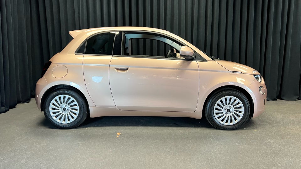 Fiat 500e 42 Icon 3+1 4d