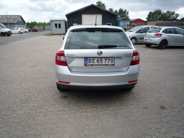 Skoda Rapid 1,2 TSi 90 Ambition DSG 5d