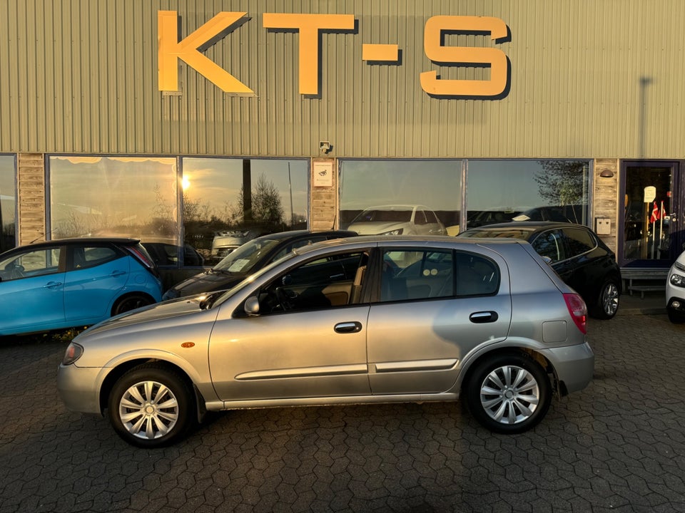 Nissan Almera 1,5 Porto 5d