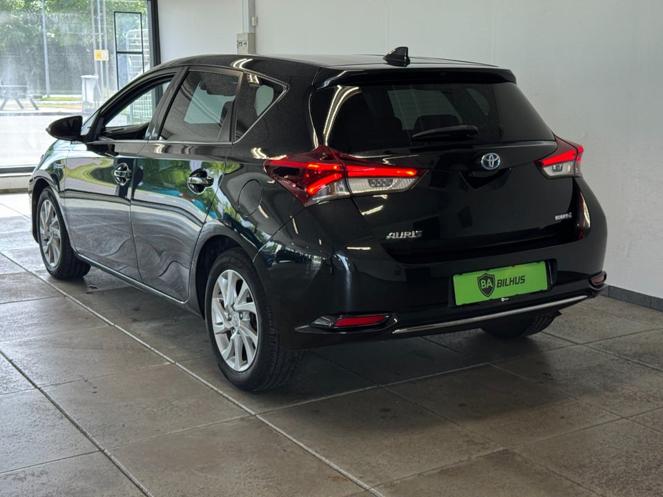 Toyota Auris 1,8 Hybrid H2 Comfort CVT 5d