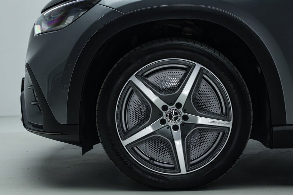 Mercedes EQE350+ SUV AMG Line Van 5d