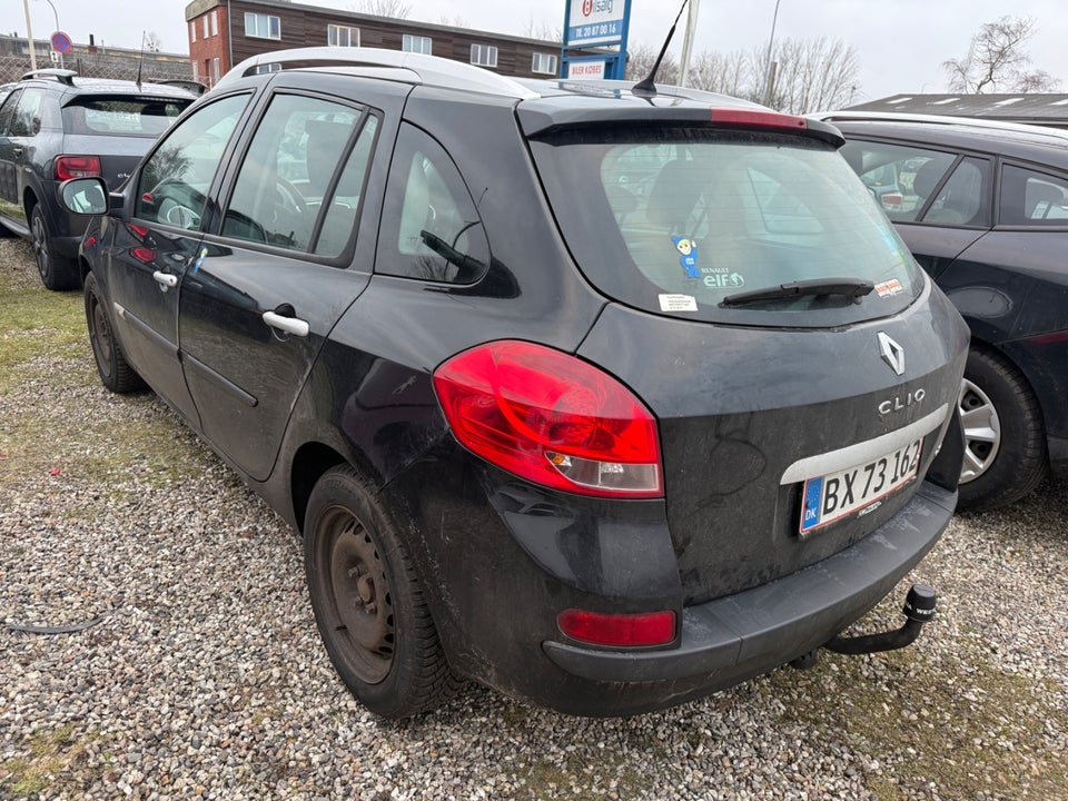 Renault Clio III 1,5 dCi 75 Avantage Sport Tourer 5d