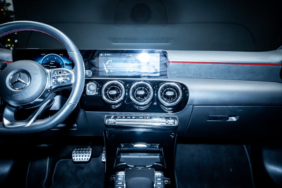 Mercedes A200 1,3 AMG Line aut. 5d