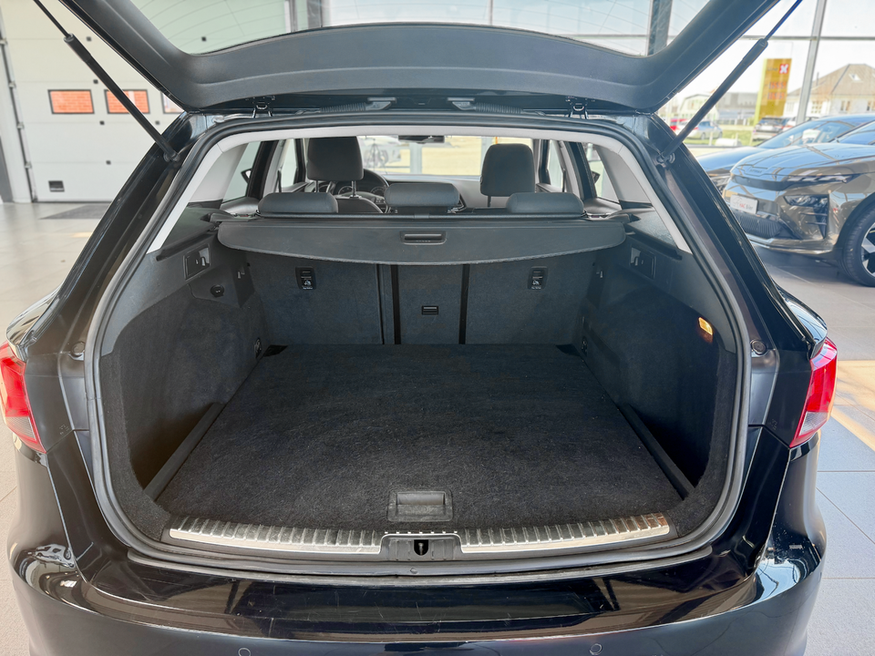 Seat Leon 1,6 TDi 105 Reference ST 5d