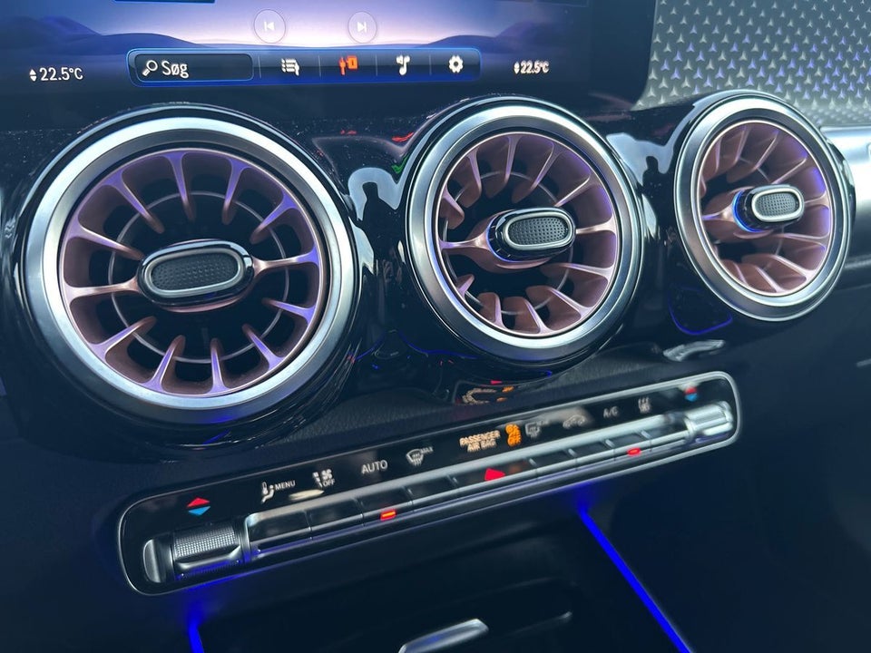 Mercedes EQB300 Electric Art 4Matic 7prs 5d