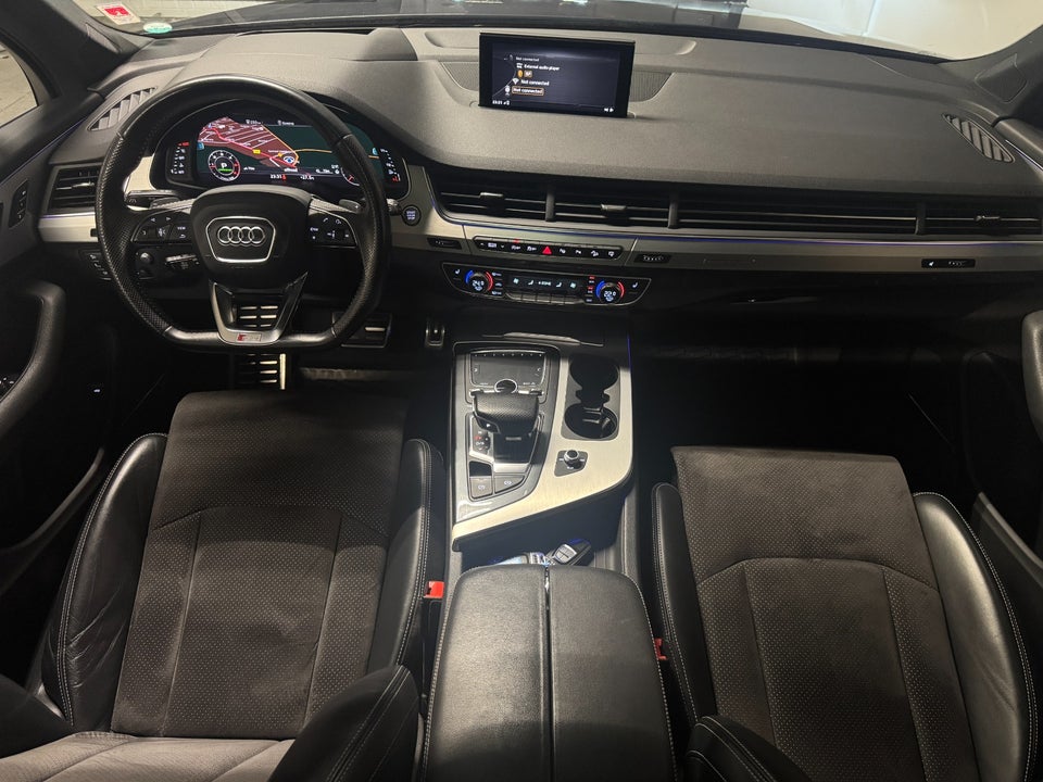 Audi Q7 3,0 TDi 272 S-line quattro Tiptr. 7prs 5d