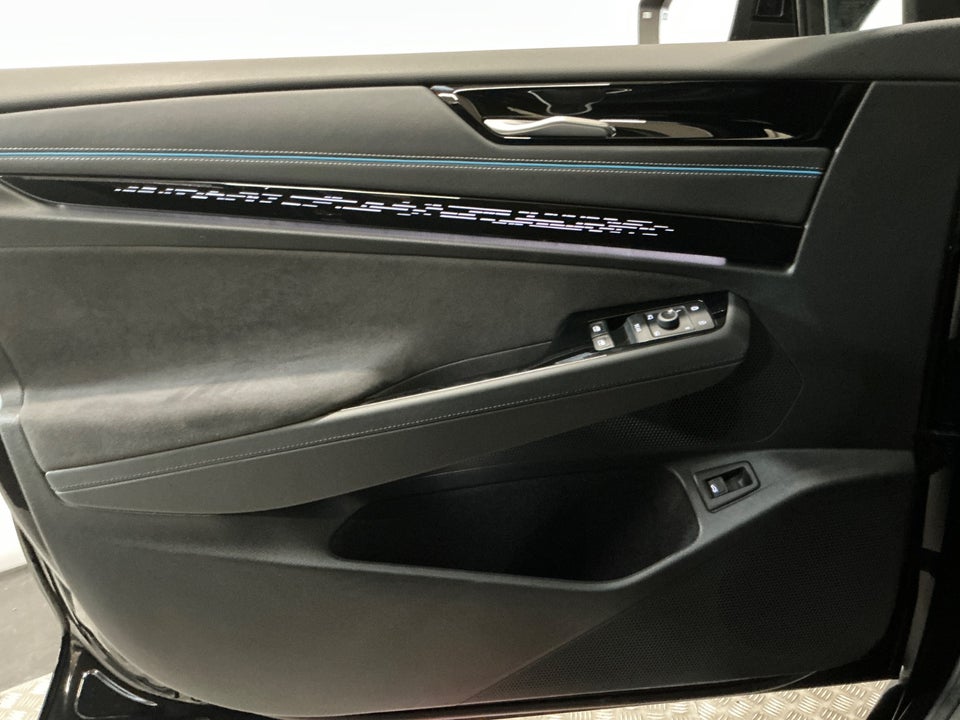 VW ID.7 77 Pro Business Premium 5d