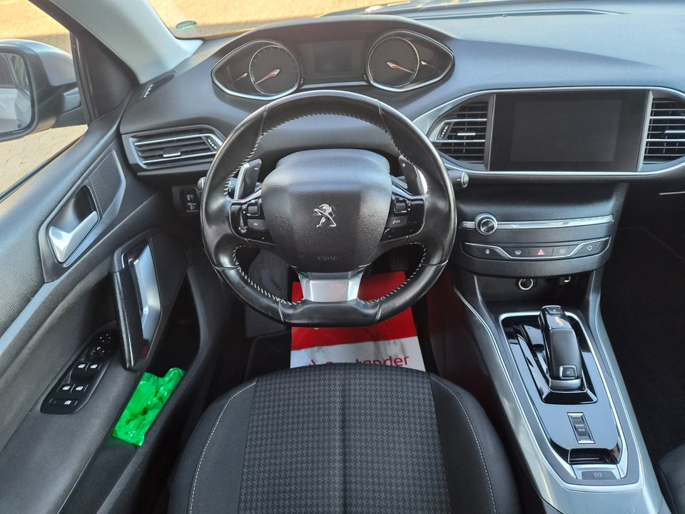 Peugeot 308 1,5 BlueHDi 130 Prestige SW EAT6 5d