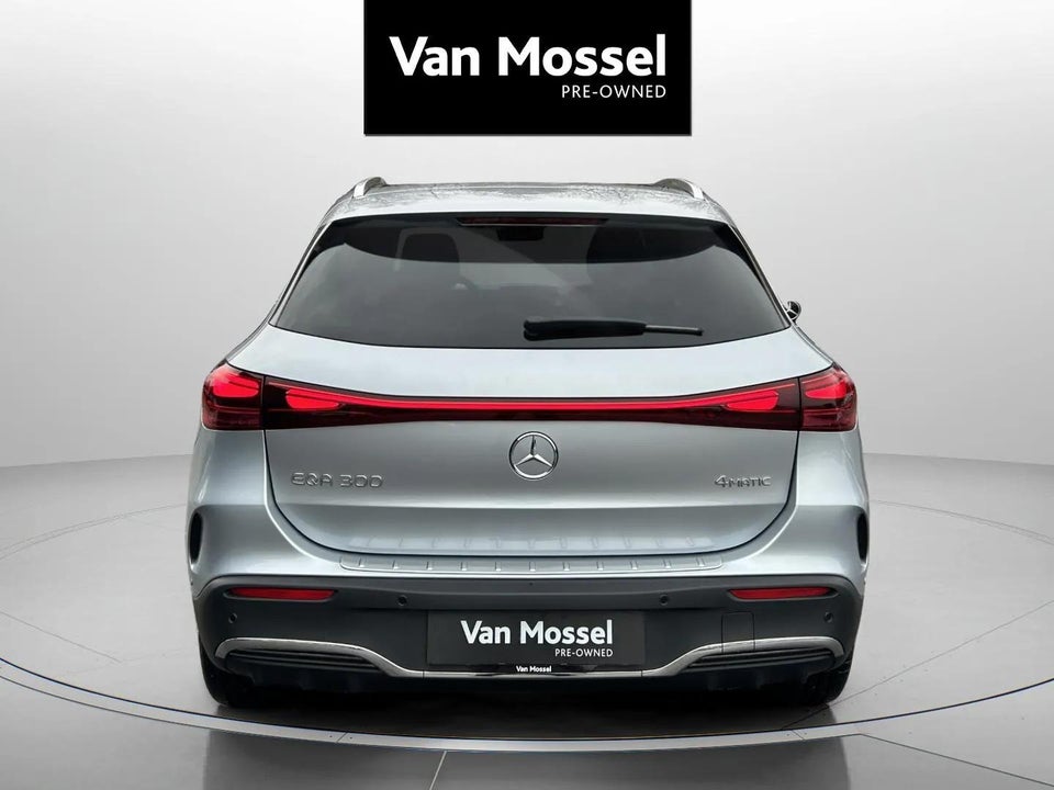Mercedes EQA300 AMG Line 4Matic 5d