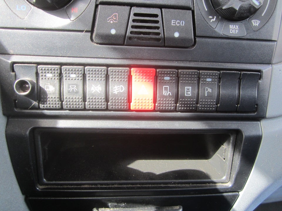 Iveco Daily 2,3 35C12 4100mm Lad AG 2d