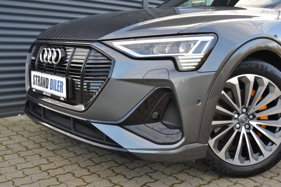 Audi e-tron 55 S-line quattro 5d