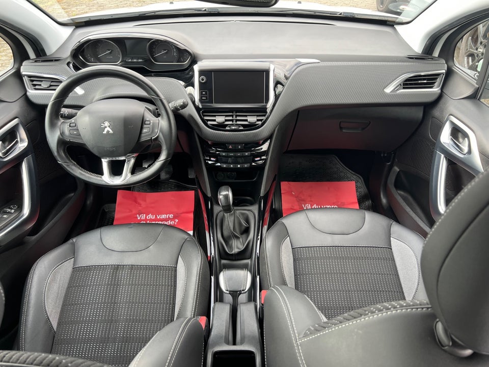 Peugeot 2008 1,2 e-THP 110 Allure 5d