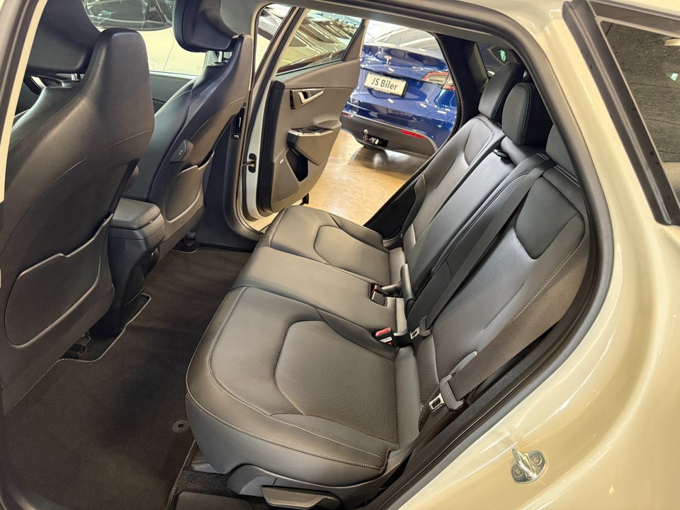 Kia EV6 77 Long Range Upgrade 5d