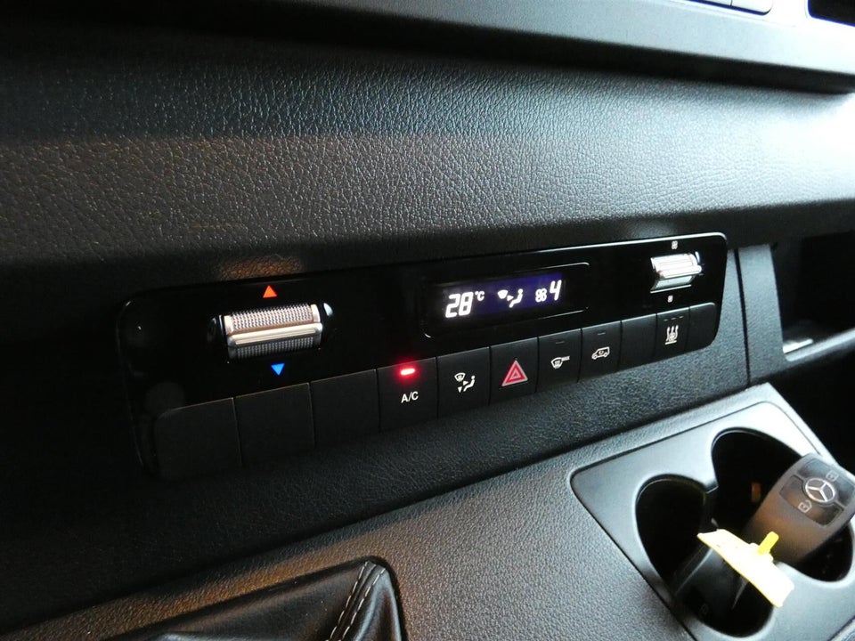 Mercedes Sprinter 516 2,2 CDi A2 Kassevogn RWD