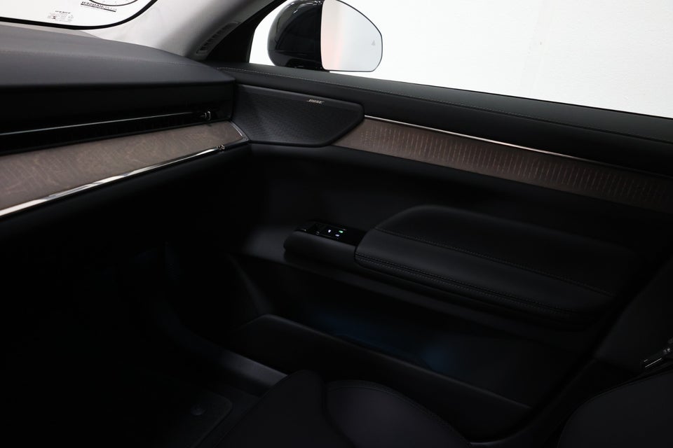 Volvo ES90 Extended Range Plus 4d