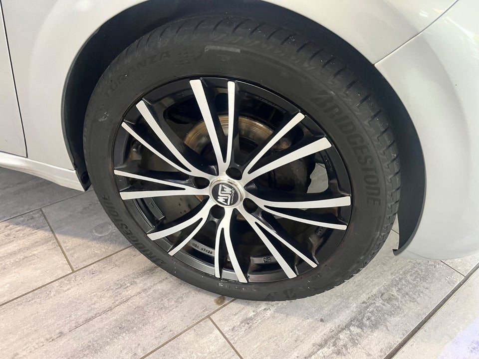 Peugeot 208 1,2 VTi Active 5d